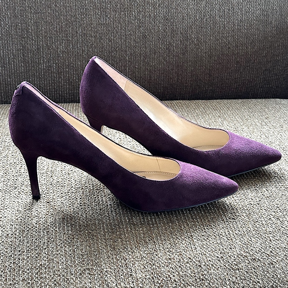SAM EDELMAN TRISTAN, WINE SUEDE PUMP Size 8 Medium
